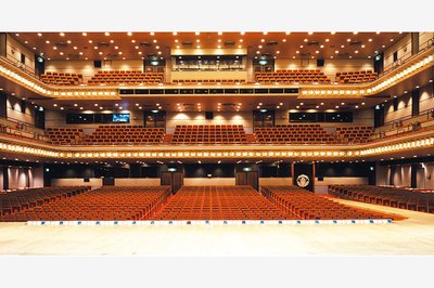 🎭 신바시 연무장(신바시엔부조)